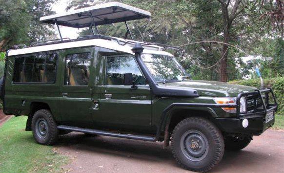 4x4  Toyota Land Cruiser 1